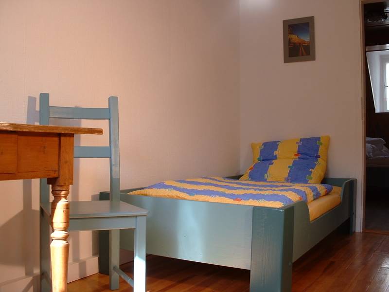 Einzelzimmer Bett
